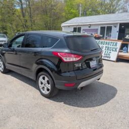 2015 Ford Escape SE Sport Utility 4D full