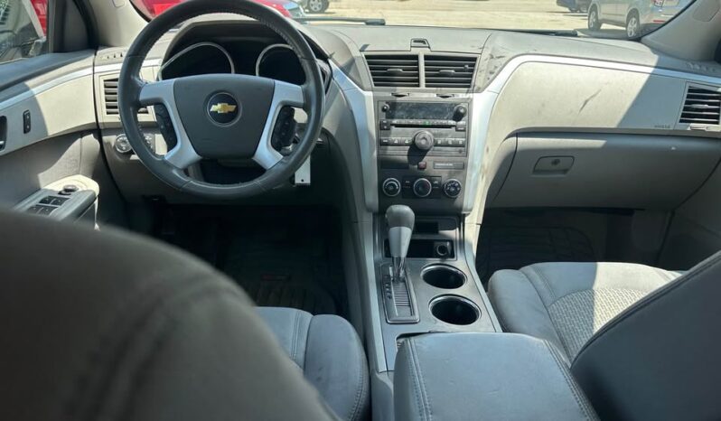2012 Chevrolet traverse LS Sport Utility 4D full