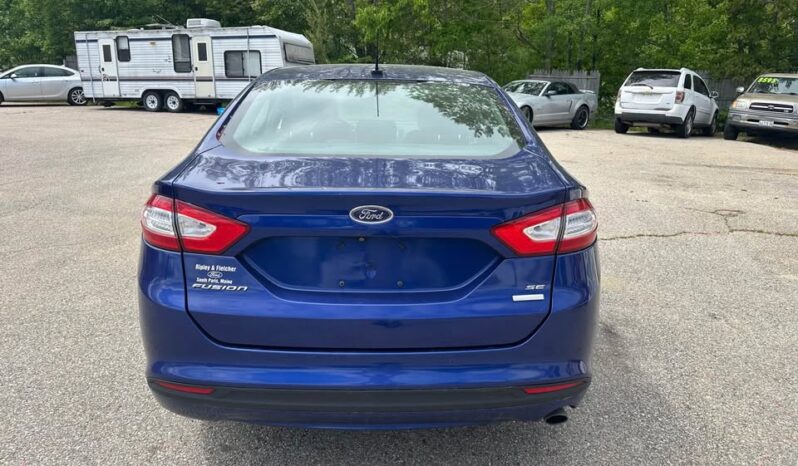 2016 Ford Fusion SE Sedan 4D full