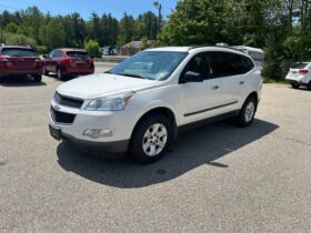 2012 Chevrolet traverse LS Sport Utility 4D