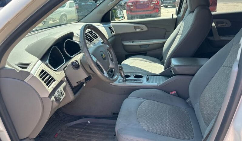 2012 Chevrolet traverse LS Sport Utility 4D full