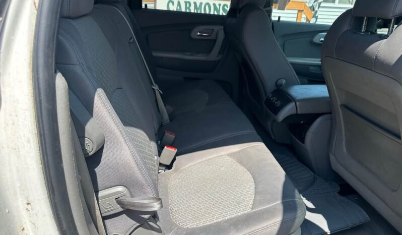 2012 Chevrolet traverse LS Sport Utility 4D full