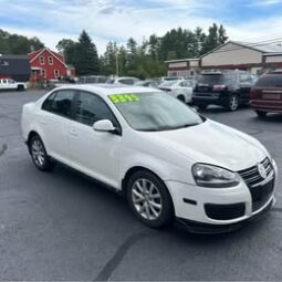 2010 Volkswagen Jetta SE Sedan 4D full