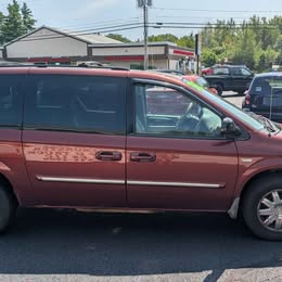 2007 Chrysler Town & Country Touring Minivan 4D full
