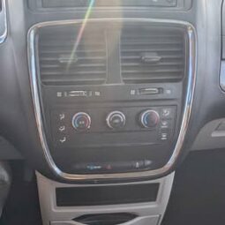 2014 Dodge Grand Caravan SE Plus Minivan 4D full