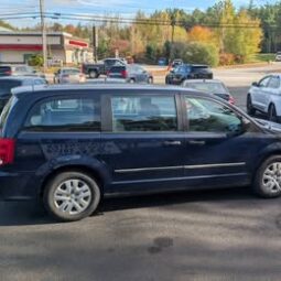 2014 Dodge Grand Caravan SE Plus Minivan 4D full