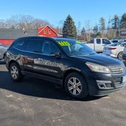 2016 Chevrolet Traverse LT Sport Utility 4D full