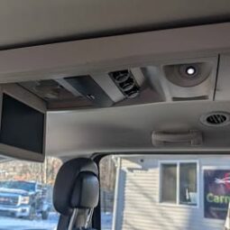 2013 Chrysler Town & Country Touring Minivan 4D full