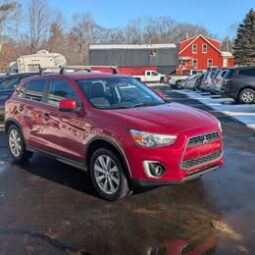 2015 Mitsubishi Outlander SE Sport Utility 4D full