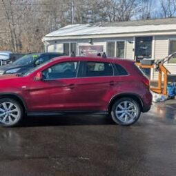 2015 Mitsubishi Outlander SE Sport Utility 4D full