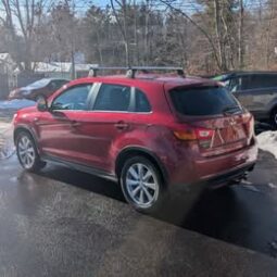 2015 Mitsubishi Outlander SE Sport Utility 4D full