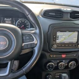 2015 Jeep Renegade Latitude Sport Utility 4D full