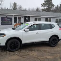 2015 Nissan Rogue S Sport Utility 4D full