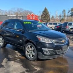 2017 Chevrolet Traverse LT Sport Utility 4D full