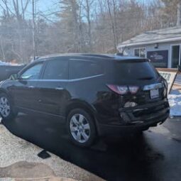 2017 Chevrolet Traverse LT Sport Utility 4D full