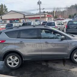 2014 Ford Escape SE Sport Utility 4D full