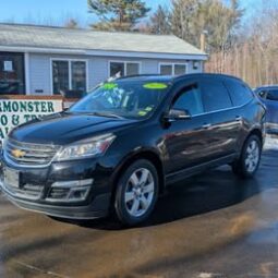 2017 Chevrolet Traverse LT Sport Utility 4D