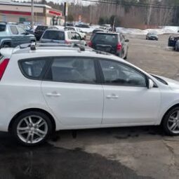 2012 Hyundai Elantra Touring GLS Wagon 4D full