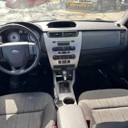 2011 Ford Focus SE Sedan 4D full