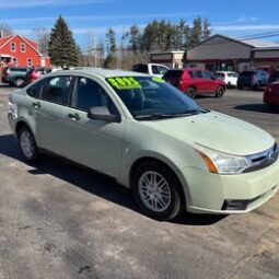 2011 Ford Focus SE Sedan 4D full