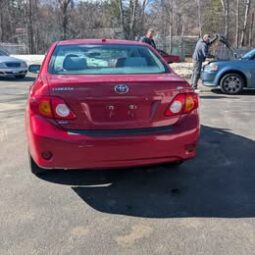2010 Toyota Corolla LE Sedan 4D full