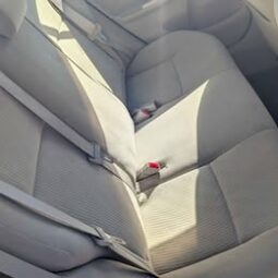 2010 Toyota Corolla LE Sedan 4D full