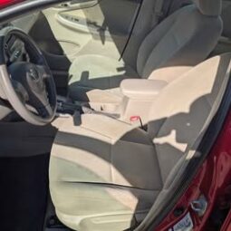 2010 Toyota Corolla LE Sedan 4D full