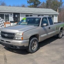 2006 Chevrolet Silverado 1500 Extended Cab LT Pickup 4D 8 ft