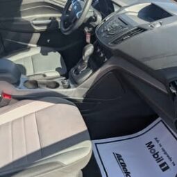 2015 Ford Escape SE Sport Utility 4D full