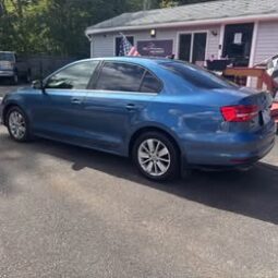 2015 Volkswagen Jetta 2.0L TDI SE Sedan 4D full